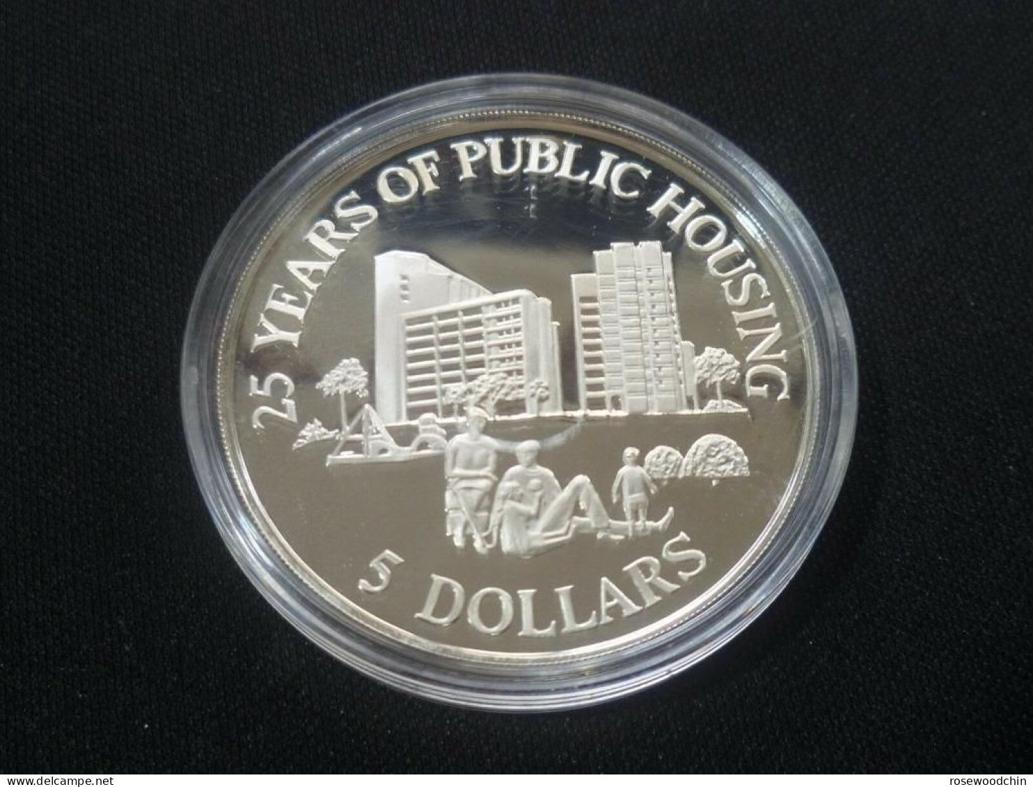 Old 1985 Singapore $5 STERLING SILVER PROOF COIN -25 Years Of Public Housing (Ref: 007592) - Singapore