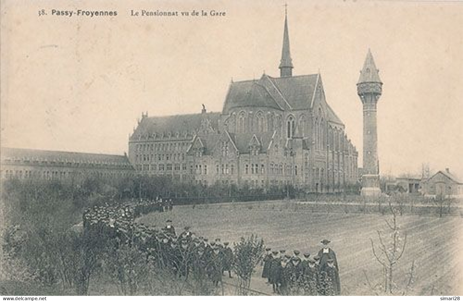 PASSY FROYENNES - N° 38 - LE PENSIONNAT VU DE LA GARE - Neufchâteau