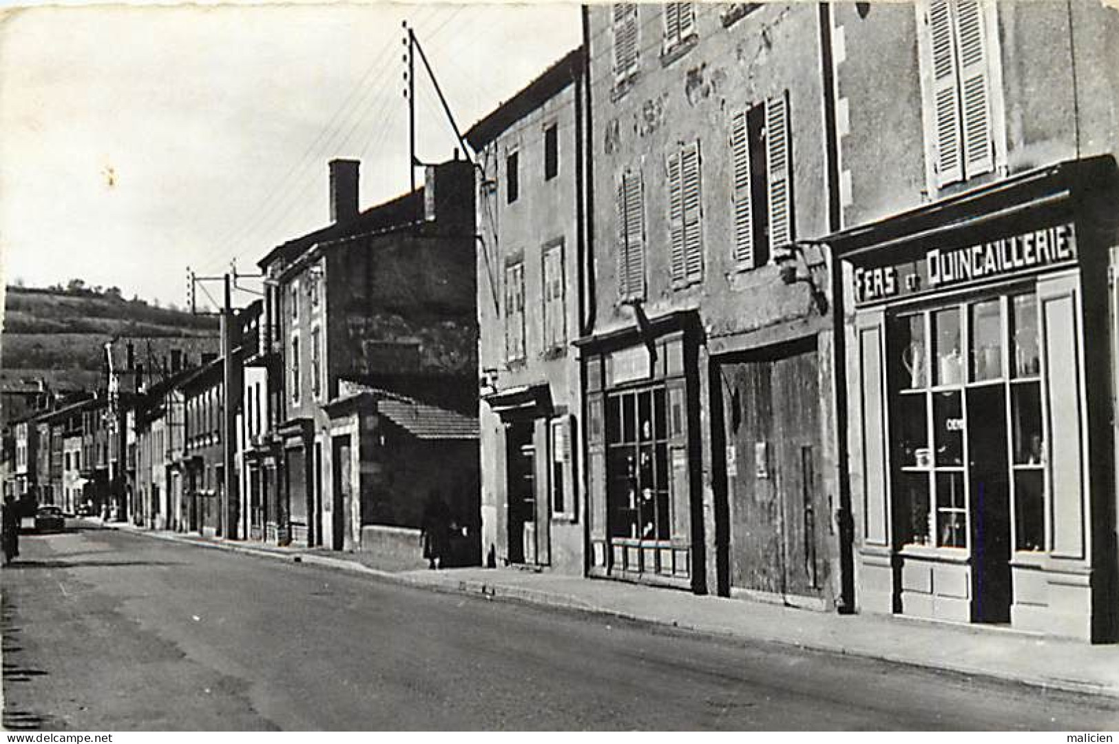 - Puy De Dôme -ref-B877- Combronde - La Grande Rue - Magasin Fers Et Quincaillerie - - Combronde