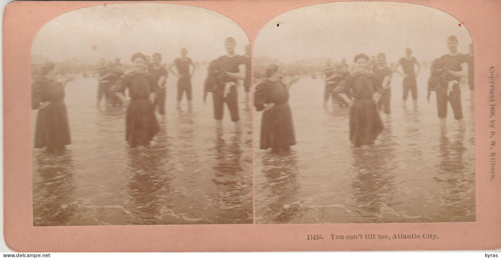 Carte Stéréoscopique 9cm X18 Cm . U.S.A. ATLANTIC CITY . Femmes Aux Bains De Mer "You Can' T Tilt Me" - Atlantic City