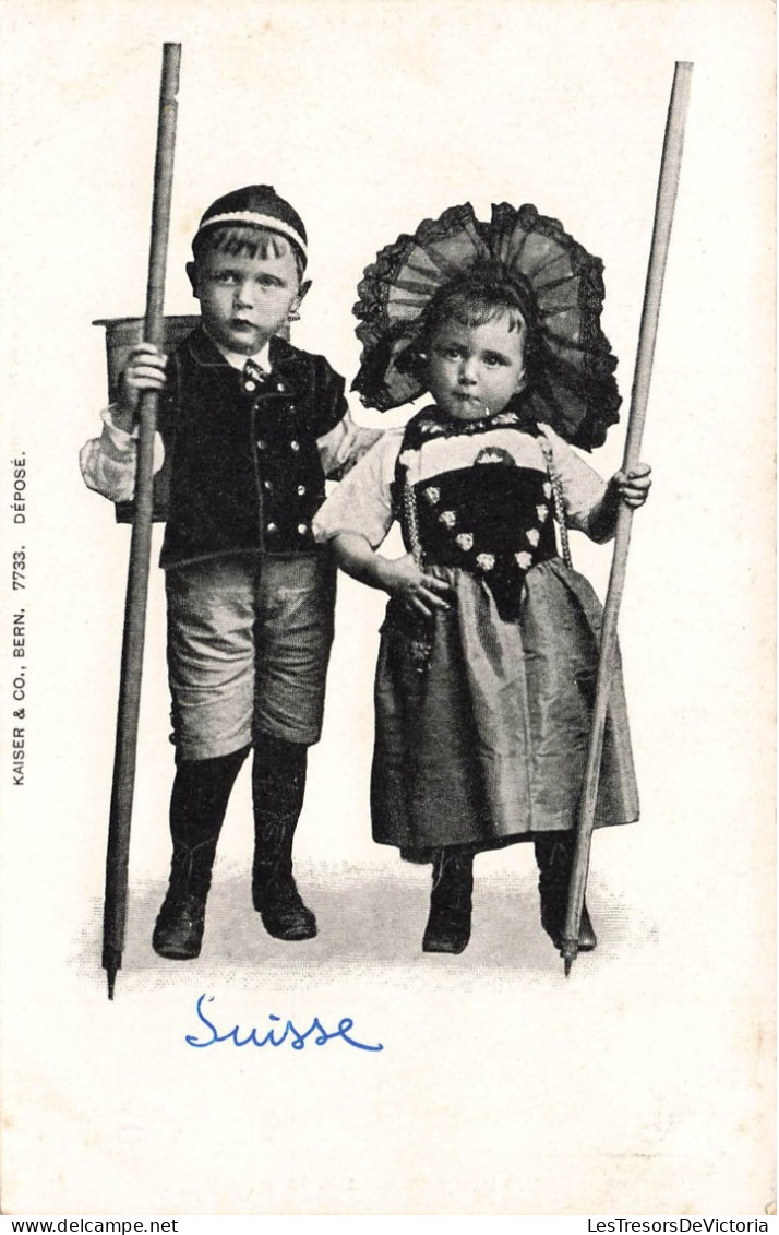 FOLKLORE - Costume - Suisse - Carte Postale Ancienne - Kostums