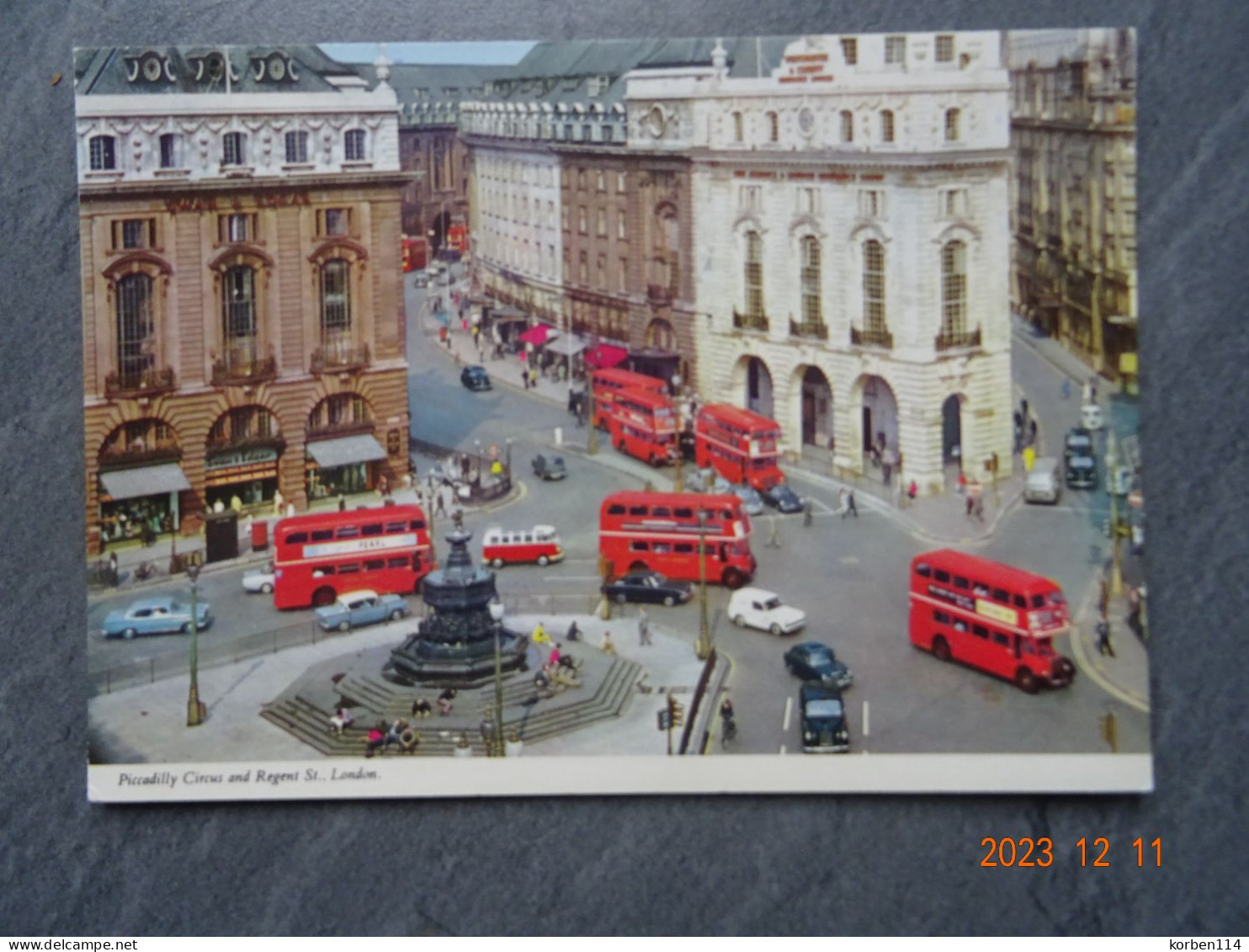 PICCADILLY CIRCUS  AND REGENT STREET - Piccadilly Circus