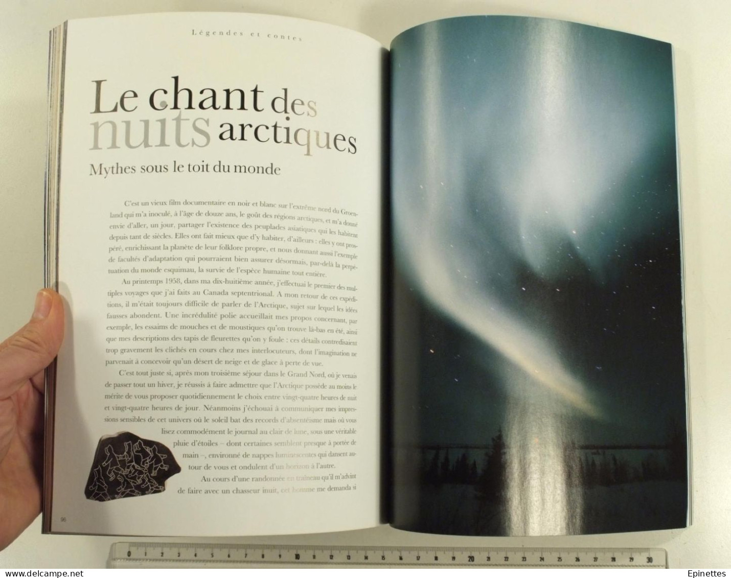 Lot 2 n°s Le Monde d'Hermès, n° 34, 1999 vol. 1 et n° 39, automne-hiver 2001-2002