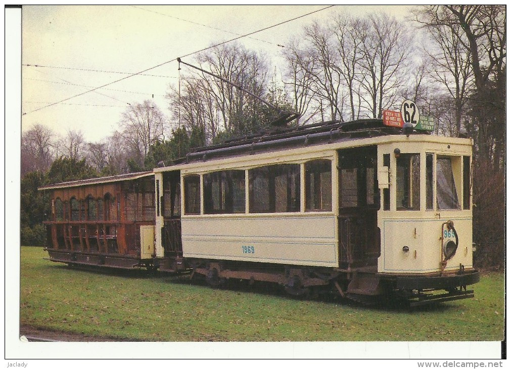 Bruxelles -- Motrice 1969 Et Baladeuse 29 (1945).    (2 Scans) - Chemins De Fer, Gares