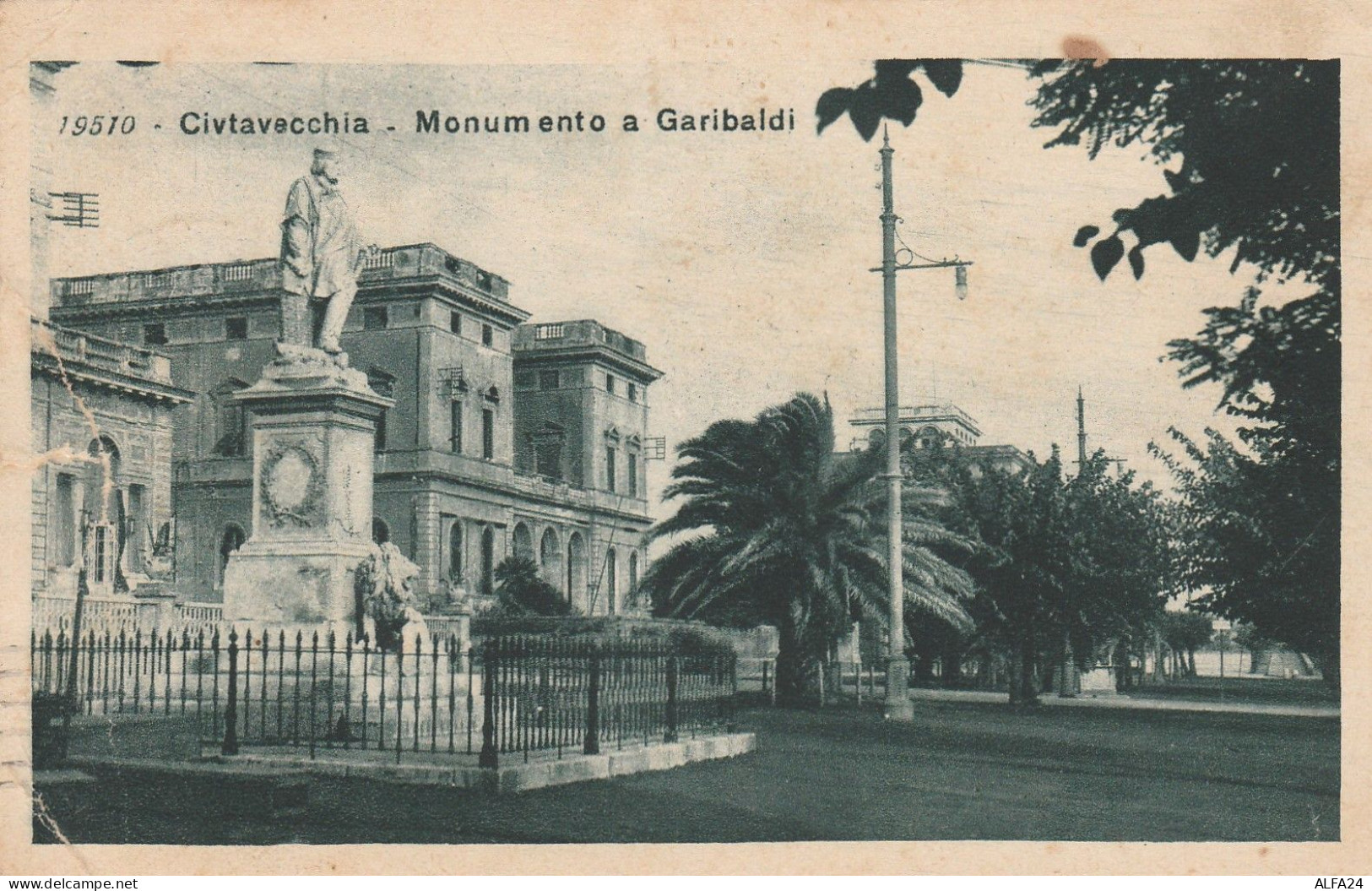 CARTOLINA VIAGGIATA 1935 CIVITAVECHIA MONUMENTO A GARIBALDI (LX288 - Civitavecchia