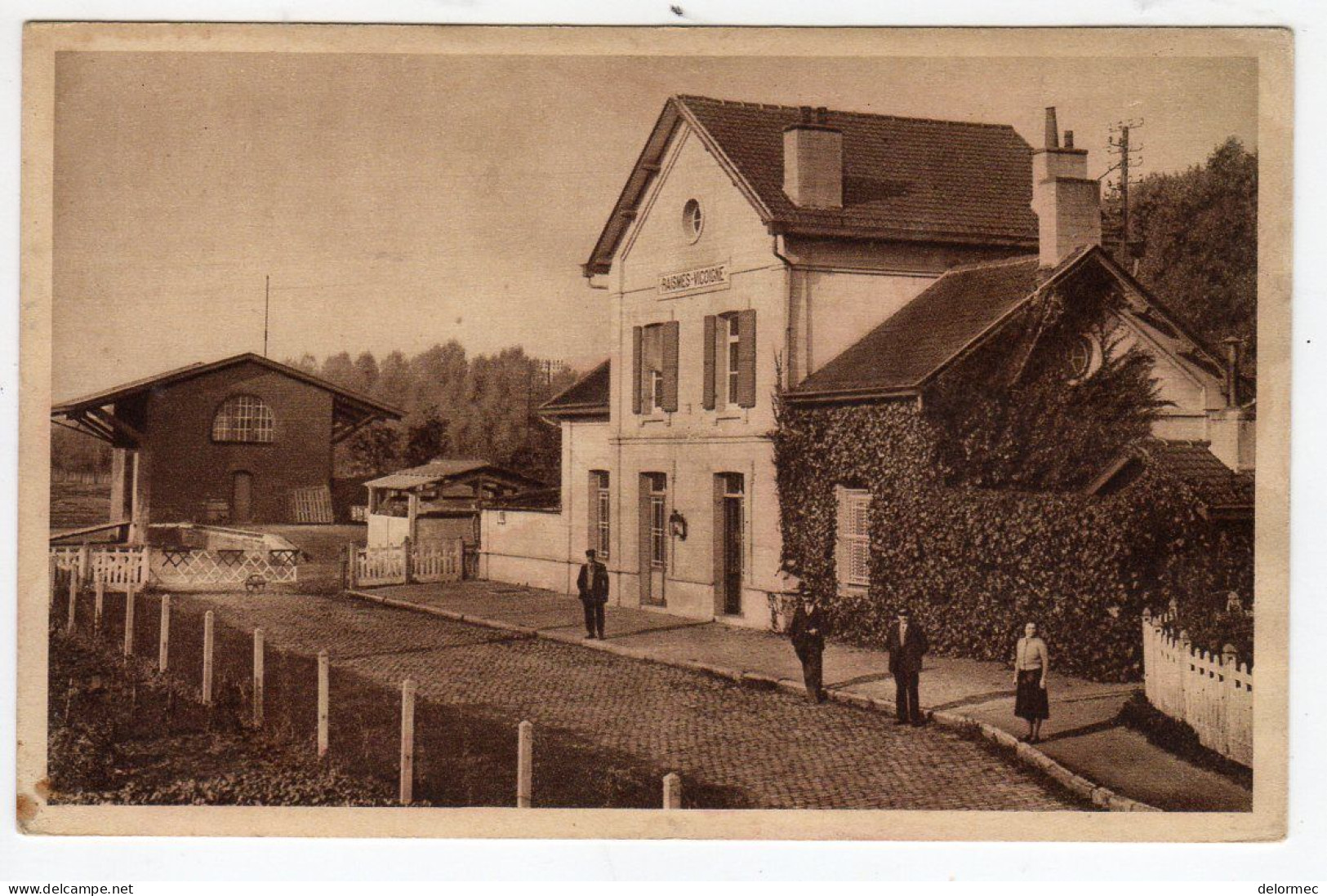 CPSM Raismes Nord 59 La Gare Vicoigne Ligne De Five à Hirson Fermée En 1973 Petite Animtion éditeur André Bélurier - Raismes