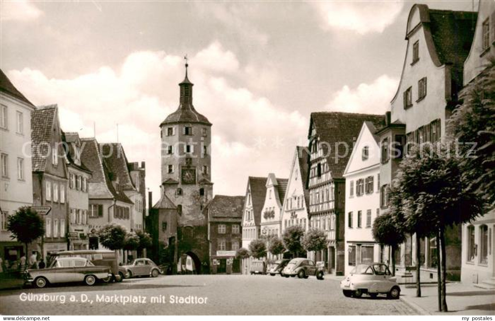 73829649 Guenzburg Marktplatz Mit Stadttor Guenzburg - Guenzburg