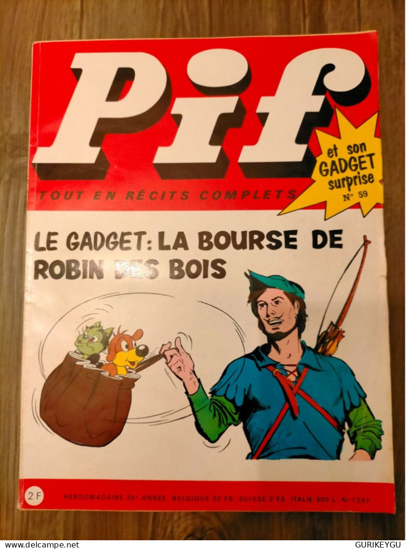 PIF GADGET N° 59  Corinne Et Jeannot 1970 LES AS Robin Des Bois CORTO MALTESE - Pif & Hercule