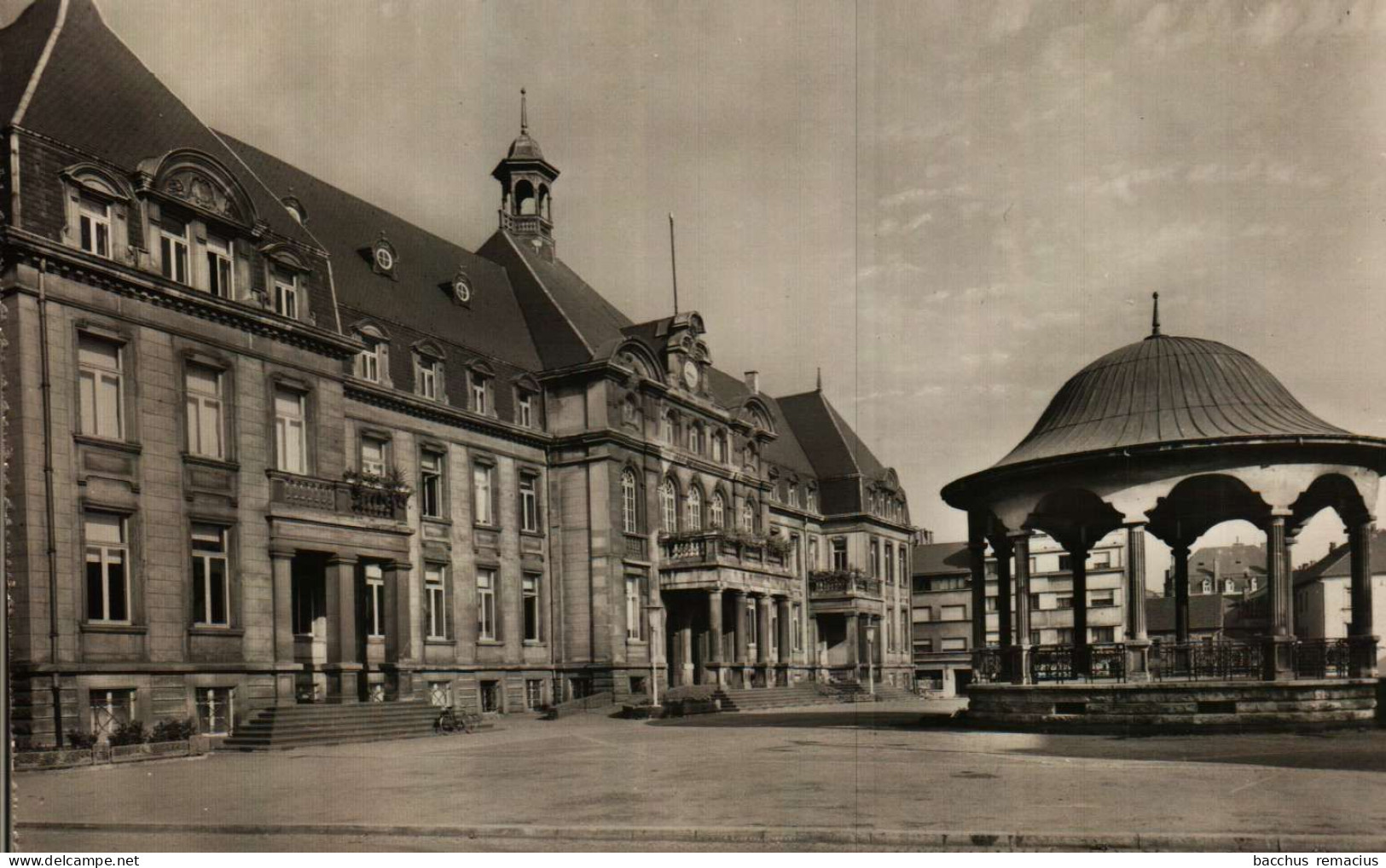 DUDELANGE - Place De L'Hotel De Ville - Düdelingen