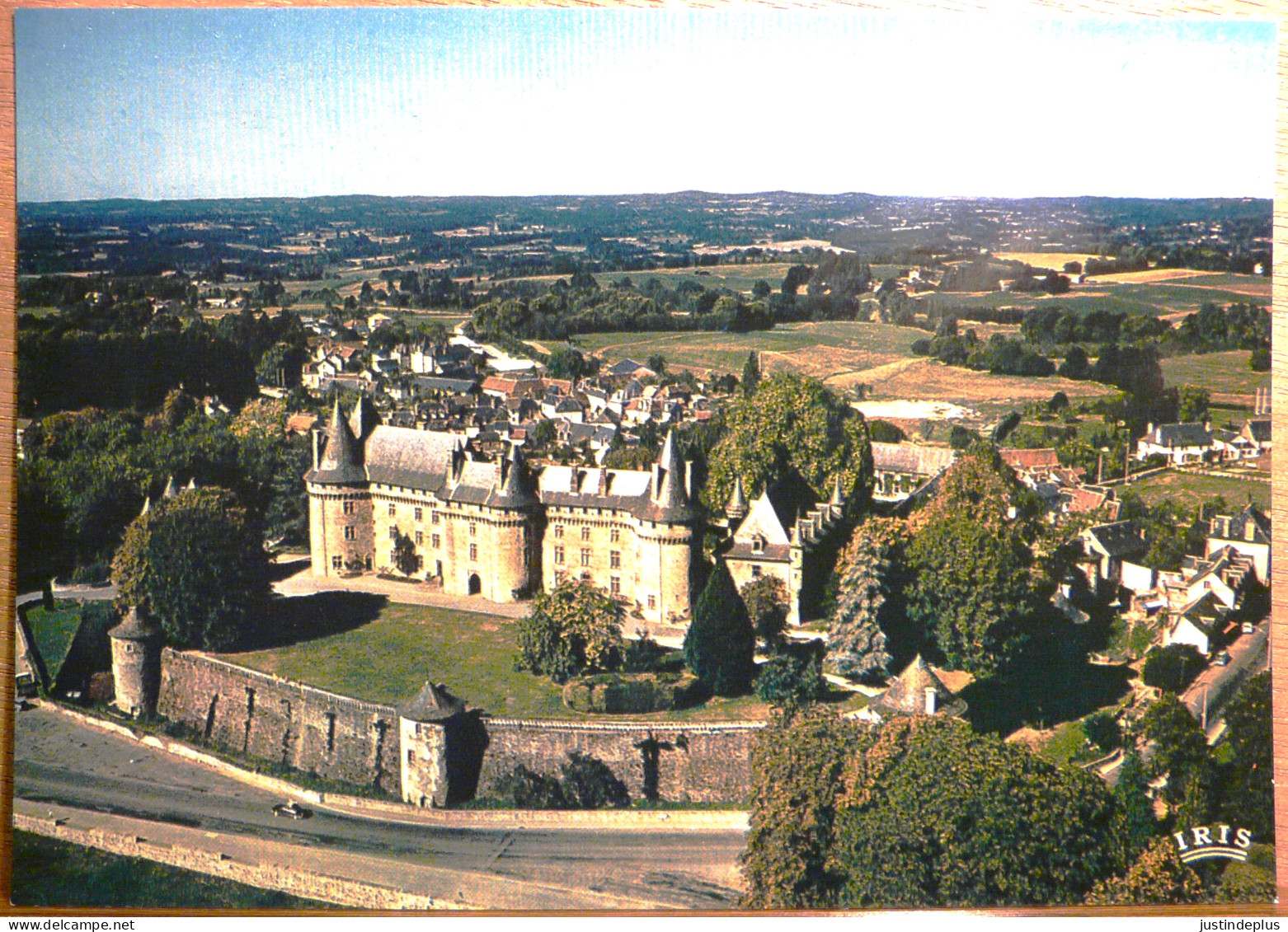 POMPADOUR VUE GENERALE AU PREMIER PLAN LE CHATEAU PHOTO AERIENNE - Arnac Pompadour