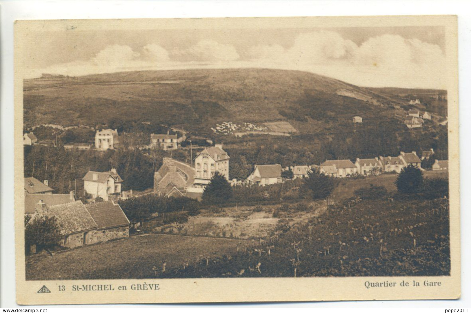 CPA 22 Côtes D'Armor - SAINT-MICHEL-en-GREVE - Vue Générale Sur Le Quartier De La Gare - Saint-Michel-en-Grève