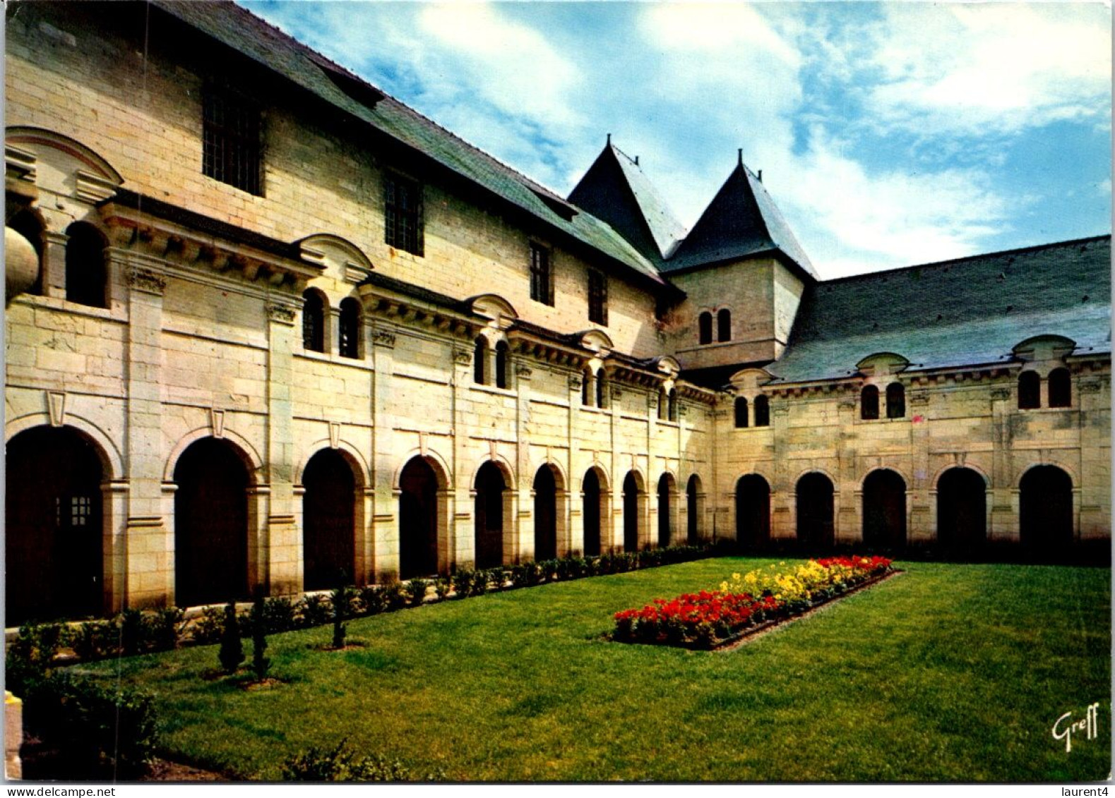 17-12-2023 (2 W 21) FRANCE - Abbaye De Fontevraud Cloître St Lazara - Kirchen U. Kathedralen
