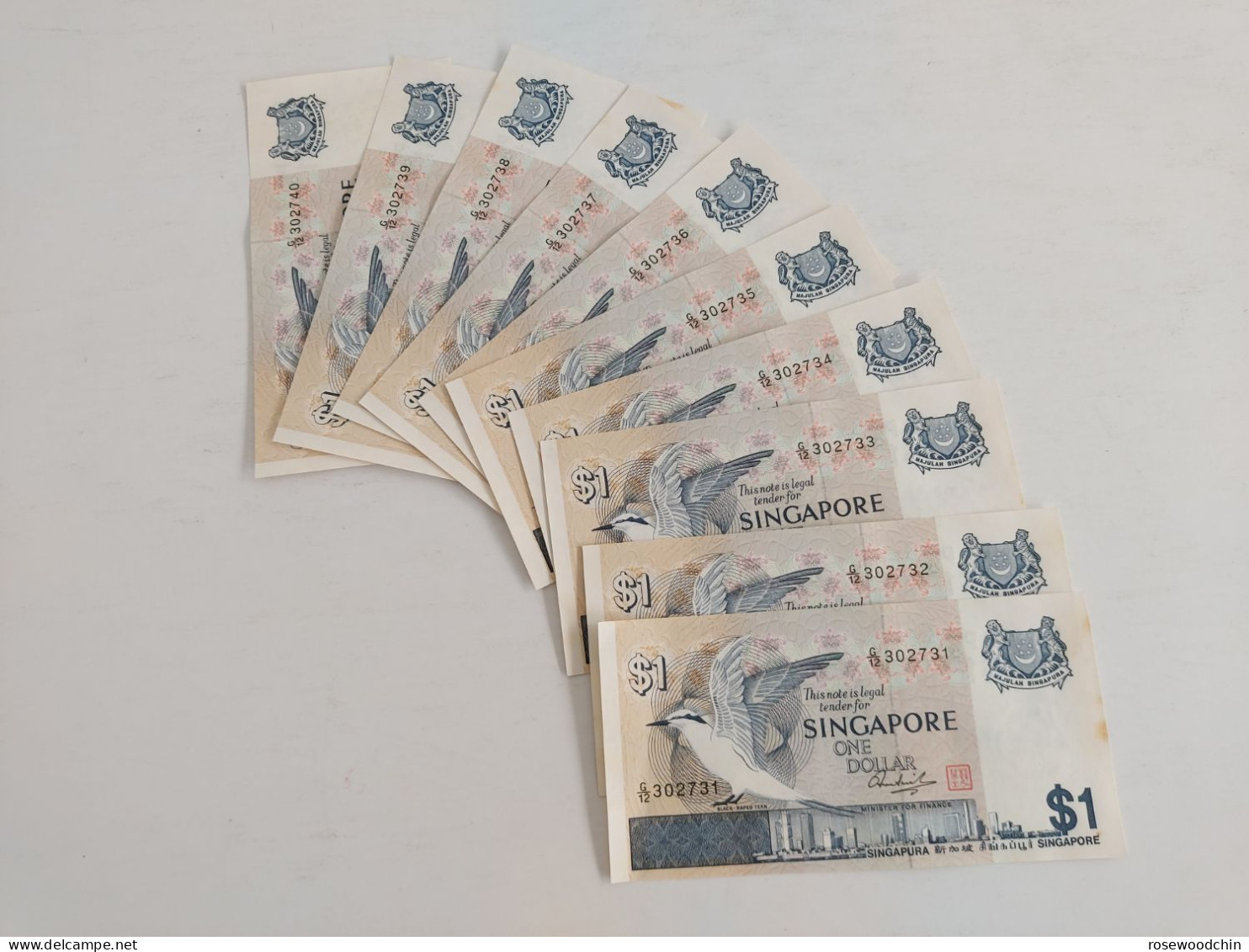 Vintage ! Set Of 10 Pcs. Running Number Singapore $1 Bird Series Old Banknote UNC (G/12-3302731-302740) - Singapore