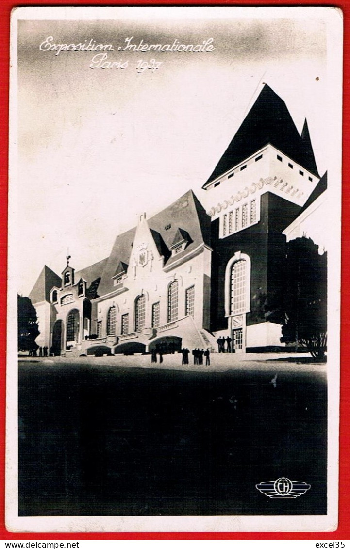 75 PARIS CPA PHOTO Exposition Internationale Paris 1937 PAVILLON DU MASSIF CENTRAL - Timbre Seul Bien Coté - Saluti Da.../ Gruss Aus...