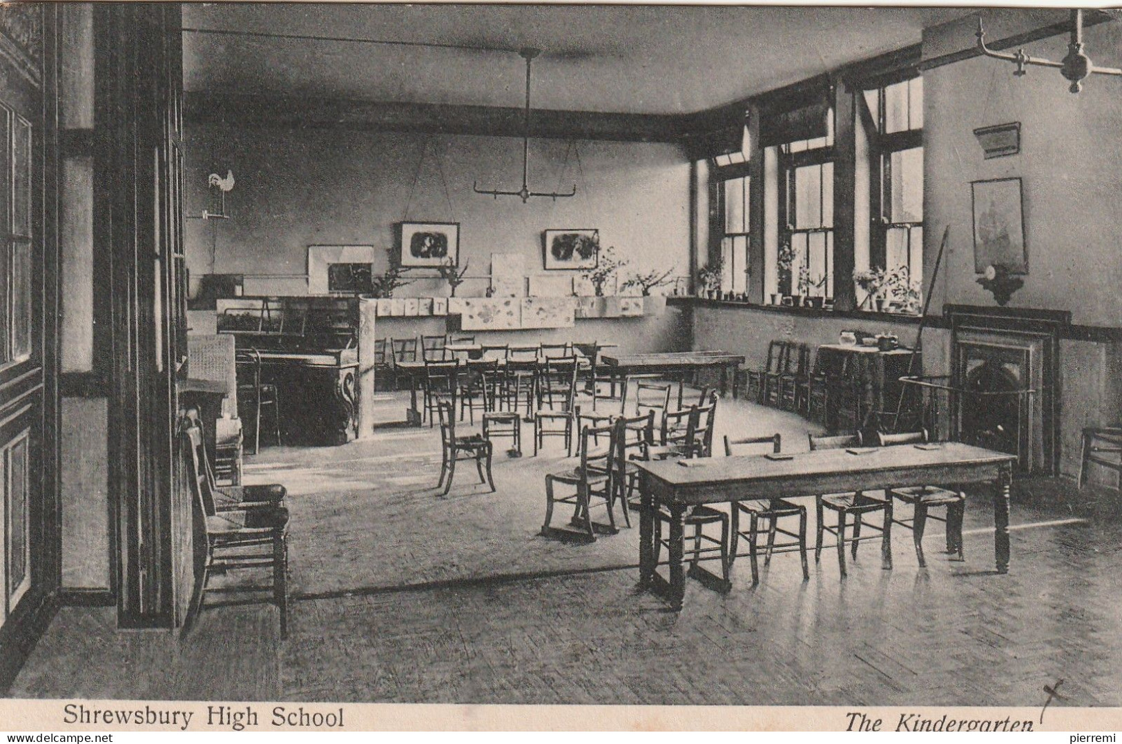 Shrewsbury  High School   The  Kinder Garten ..carte No 3 Voir Au Dos - Shropshire