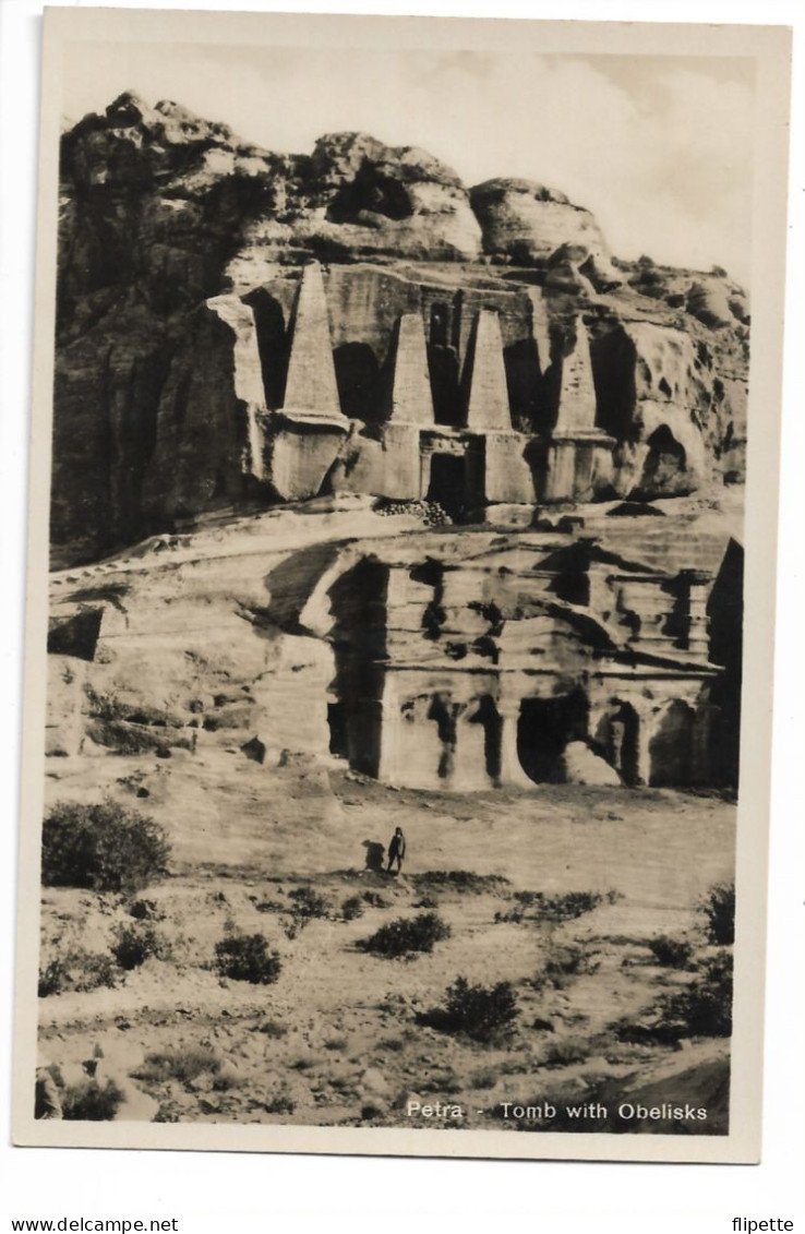 L60F586 - Jordanie - Petra - Tomb With Obelisks - Sions Verglas Jerusalem - Giordania