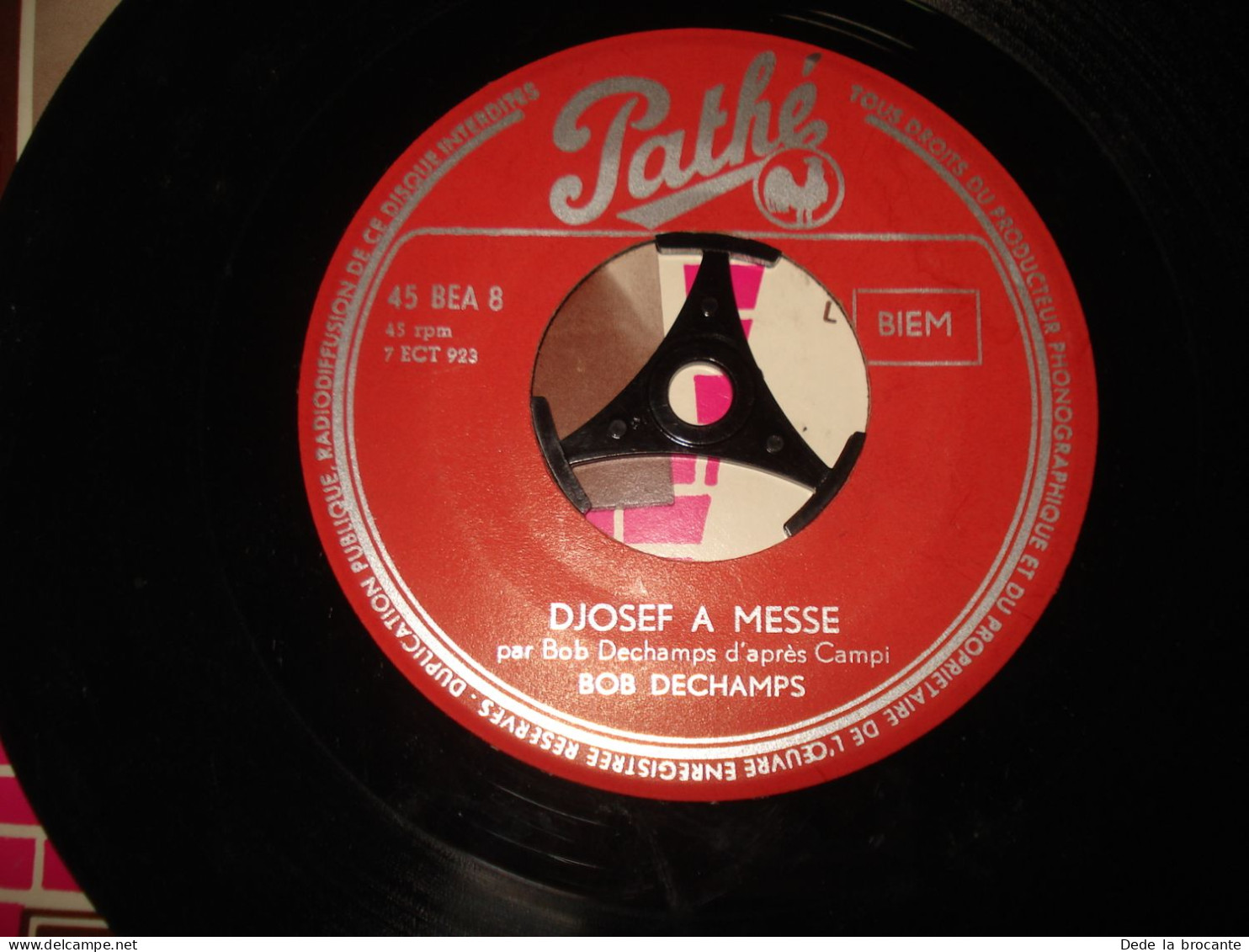 B12 (2) / Bob Dechamps – Djosef A Messe - EP – Pathé – 45 BEA 8 - BE 196?  EX/NM - Comiques, Cabaret