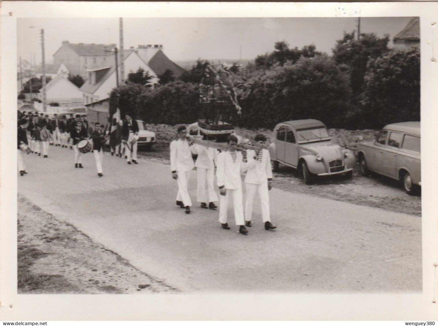 56 KERROCH  PLOEMEUR.  Procession Fête De La Mer  PHOTO  1964. Route Du Couregant  TB PLAN      RARE - Plömeur