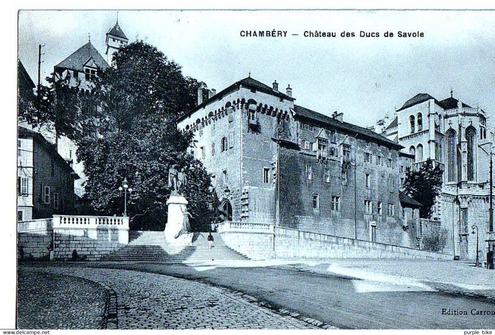 Châteaux de France LOT 100 CPA en TBE