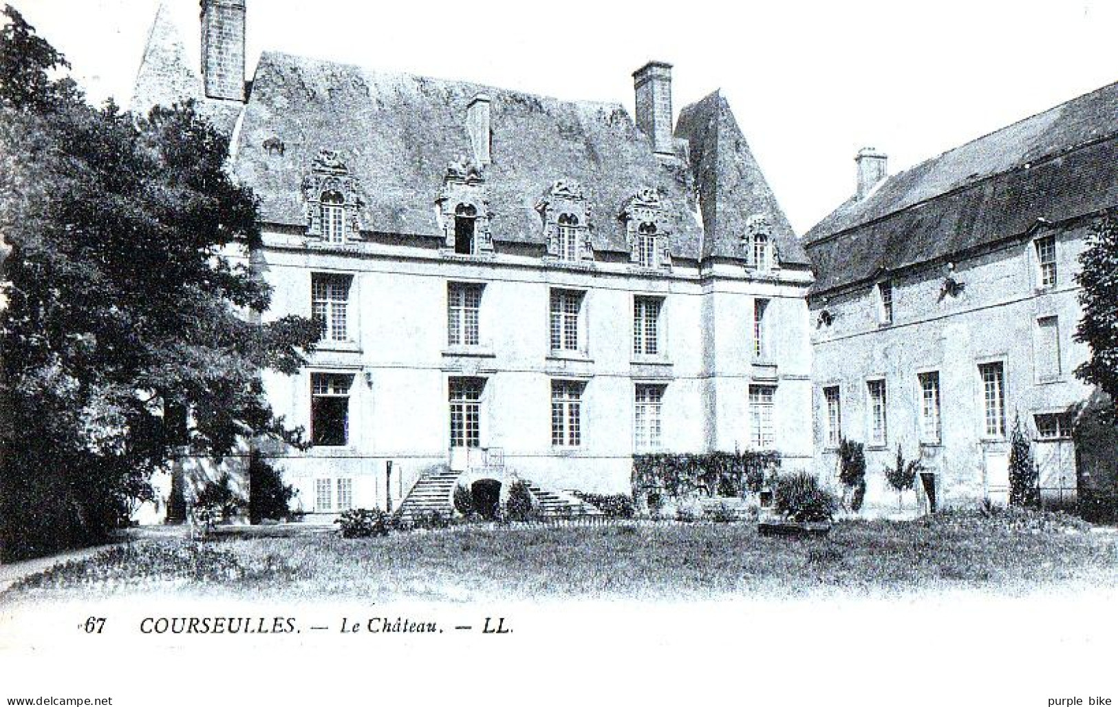 Châteaux de France LOT 100 CPA en TBE