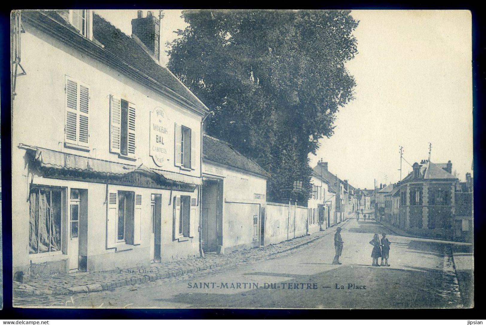 Cpa Du 95 Saint Martin Du Tertre -- La Place  LION27 - Saint-Martin-du-Tertre