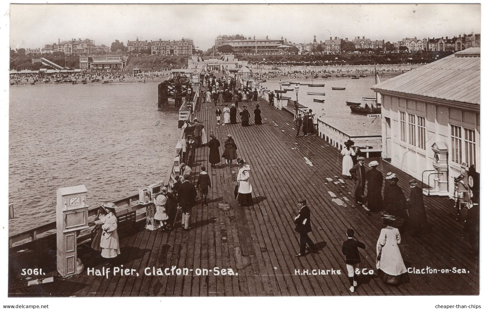 CLACTON-on-SEA - Half Pier - H.H. Clarke 5061 - Clacton On Sea