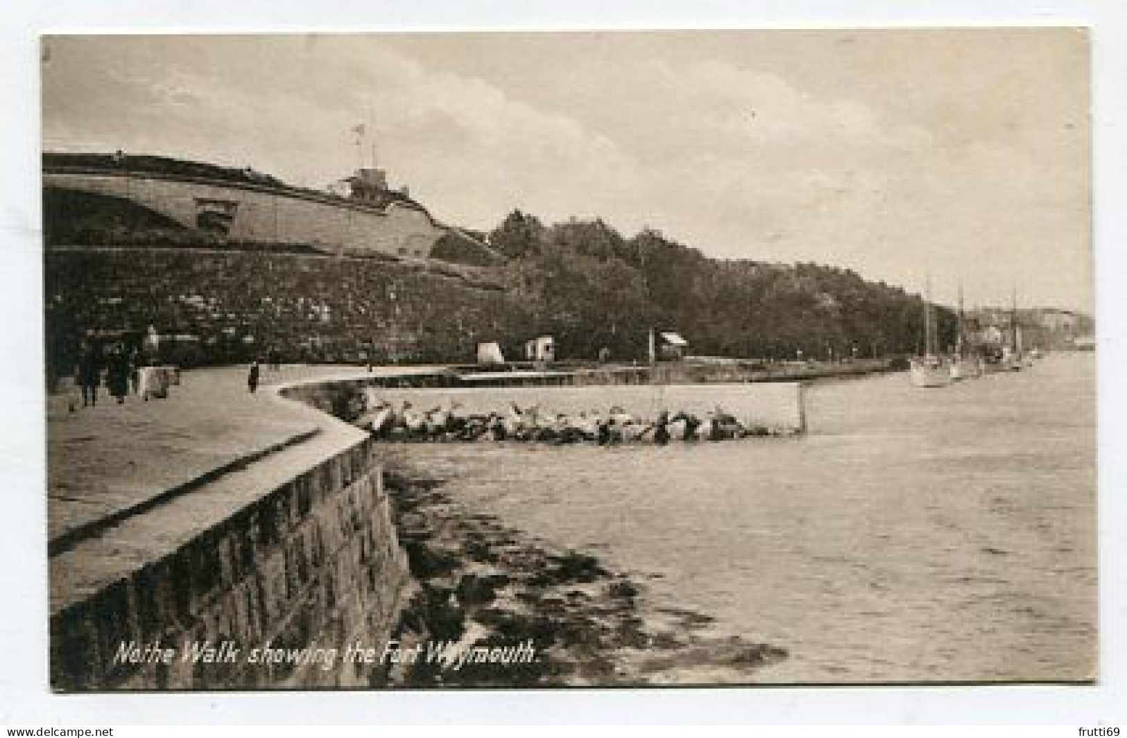 AK 187606 ENGLAND - Nothe Walk Showing The Fort Weymouth - Weymouth