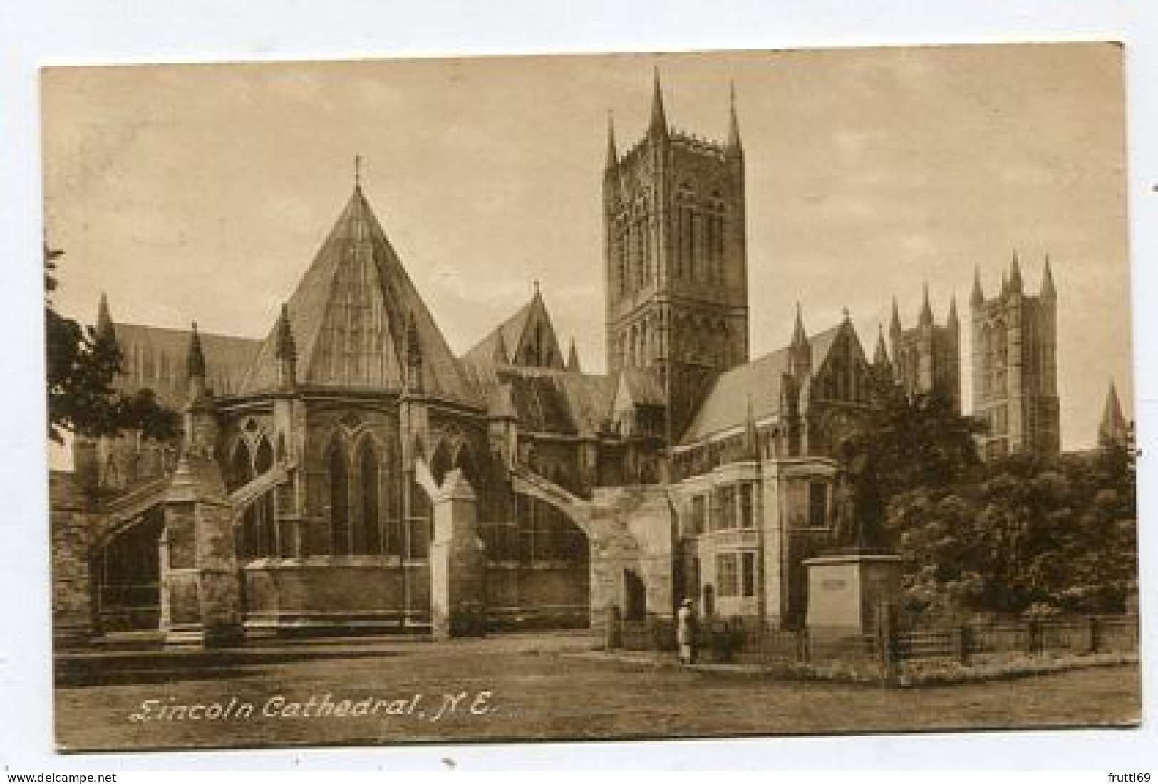 AK 187662 ENGLAND - Lincoln Cathedral - N.E. - Lincoln