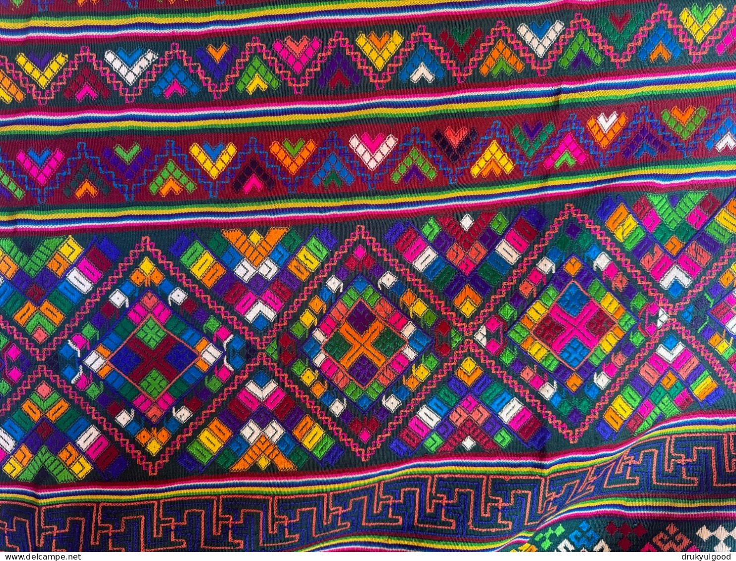 BHUTAN Hand Woven Kira Women's Attire Silk On Silk - Altri & Non Classificati