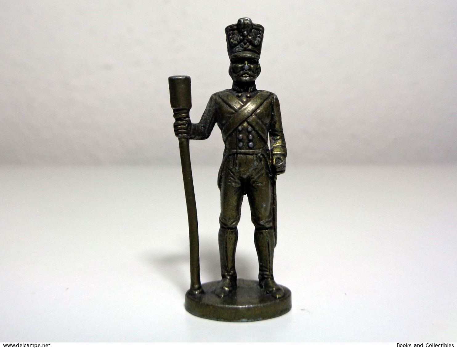 [KNR_0014] KINDER, 1978 - German Soldiers > CANNONEER (40 Mm, Brass) - Figurine In Metallo