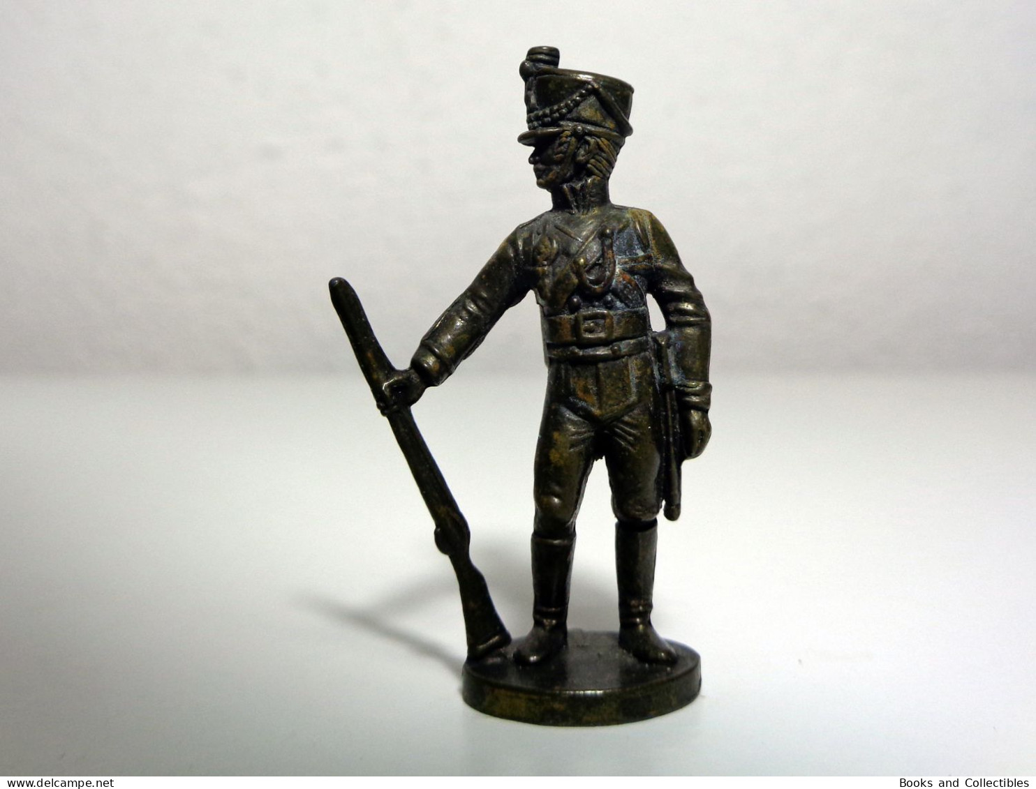 [KNR_0019] KINDER, 1978 - German Soldiers > SOLDIER (40 Mm, Brass) - Figurines En Métal