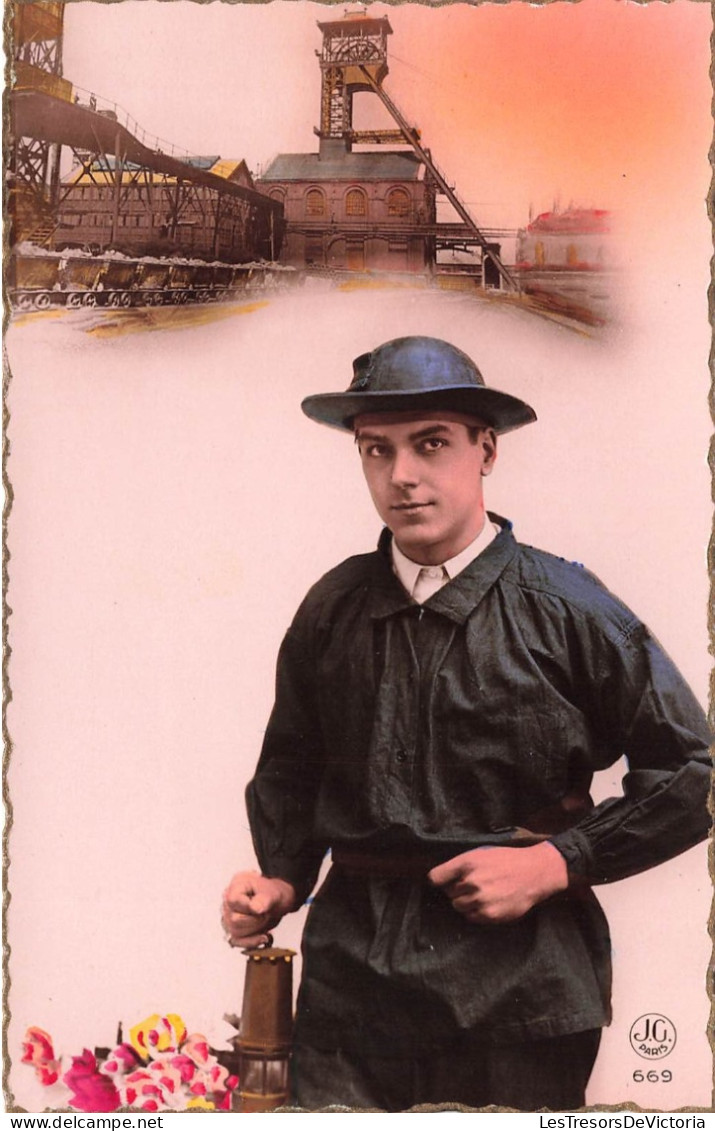 FANTAISIES - Homme - Usine - Carte Postale Ancienne - Männer