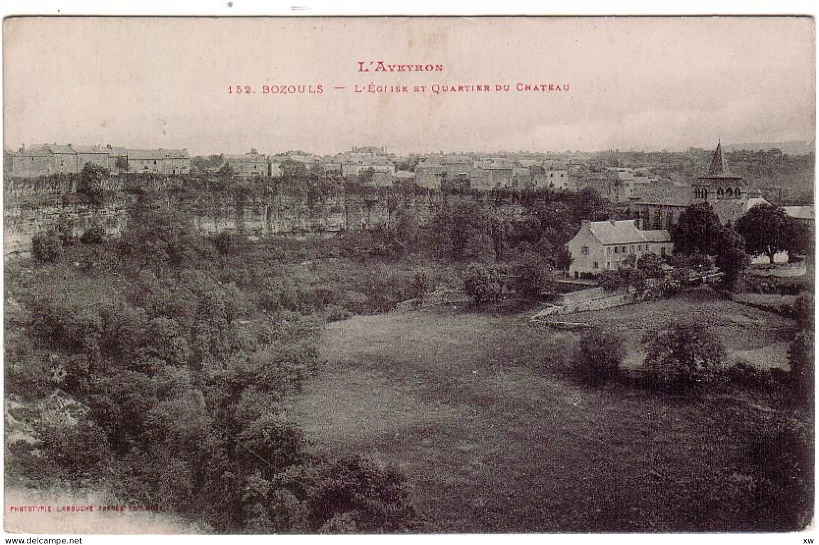 BOZOULS -12- L'Eglise Et Quartier Du Château - D 0327 - Bozouls