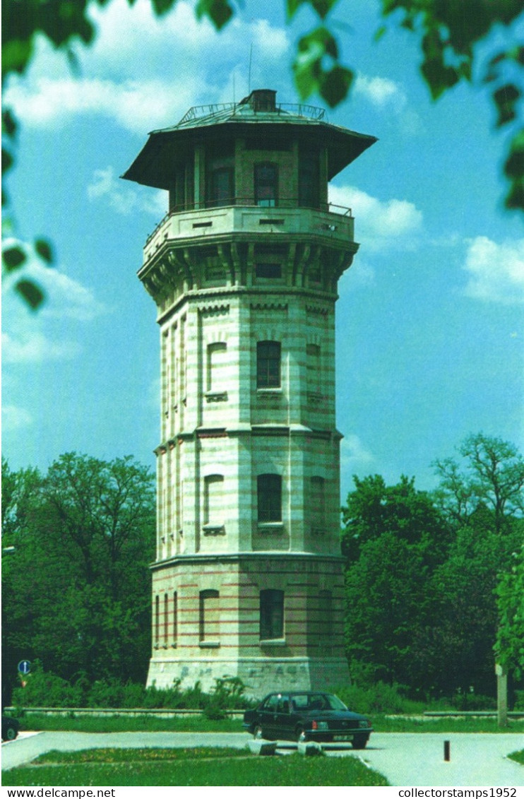 CHISINAU, WATER TOWER, TURNUL DE APA, ARCHITECTURE, CAR, MOLDOVA - Moldawien (Moldova)