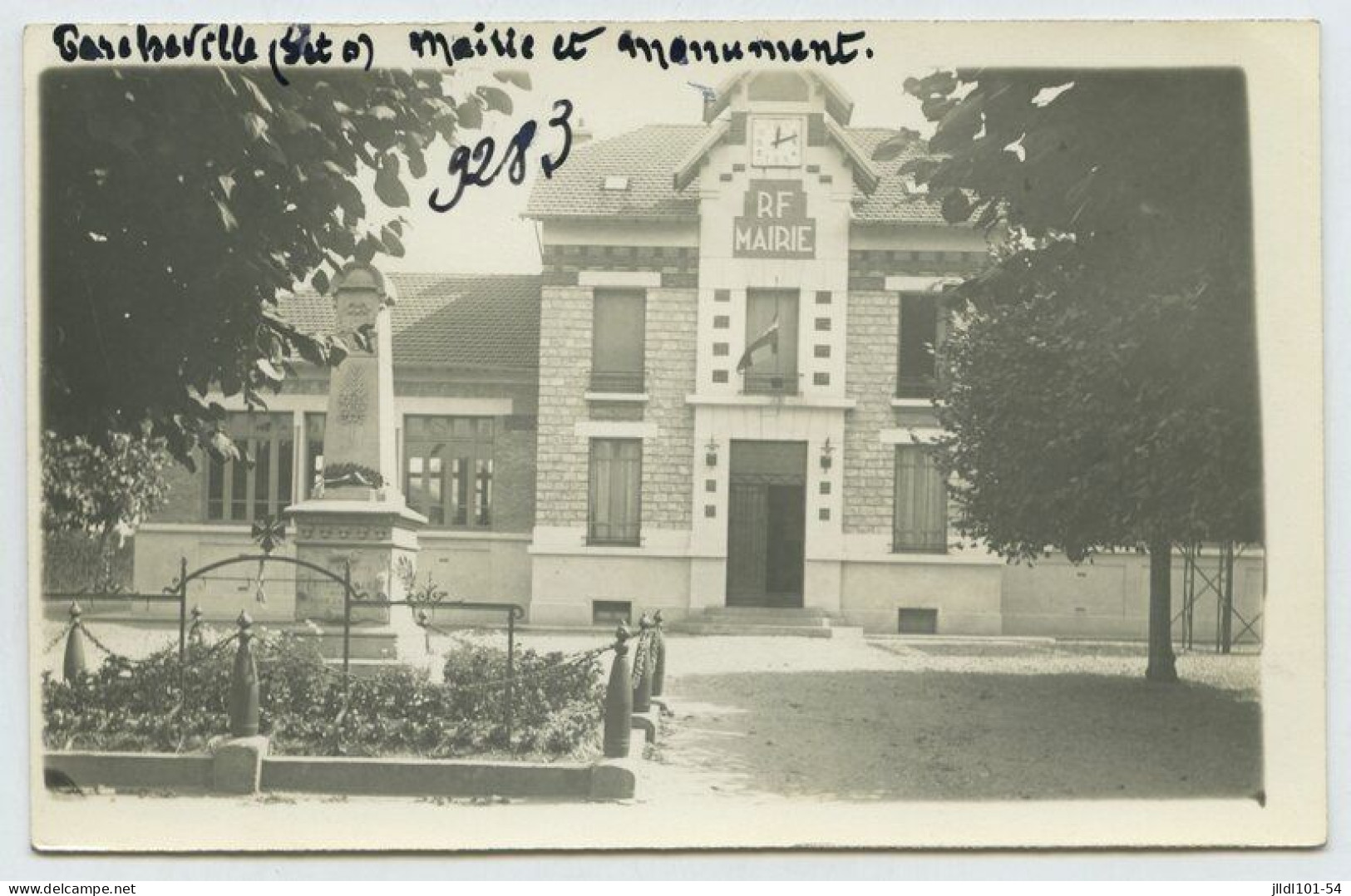 78 - Porcheville, Mairie Et Monument (lt6) - Porcheville
