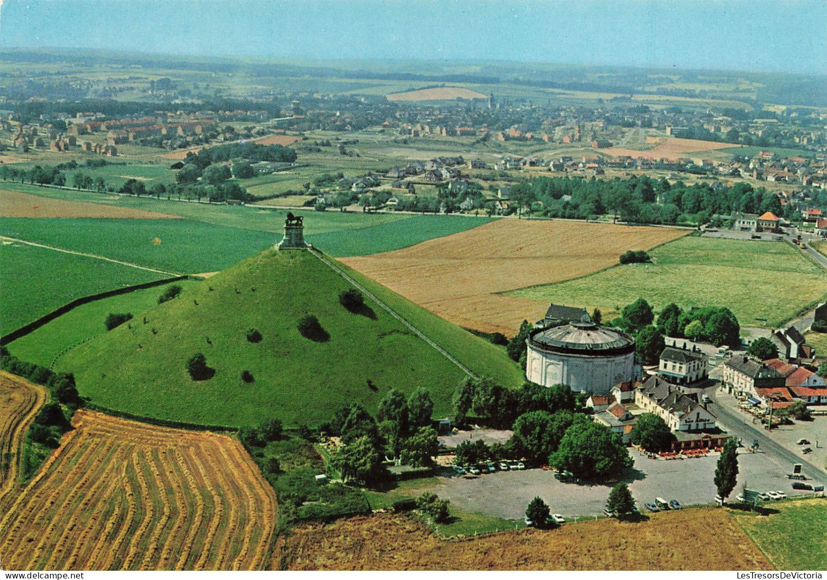 BELGIQUE - Waterloo - Vue Aérienne De La Butte Et Du Champ De Bataille - Colorisé - Carte Postale - Waterloo