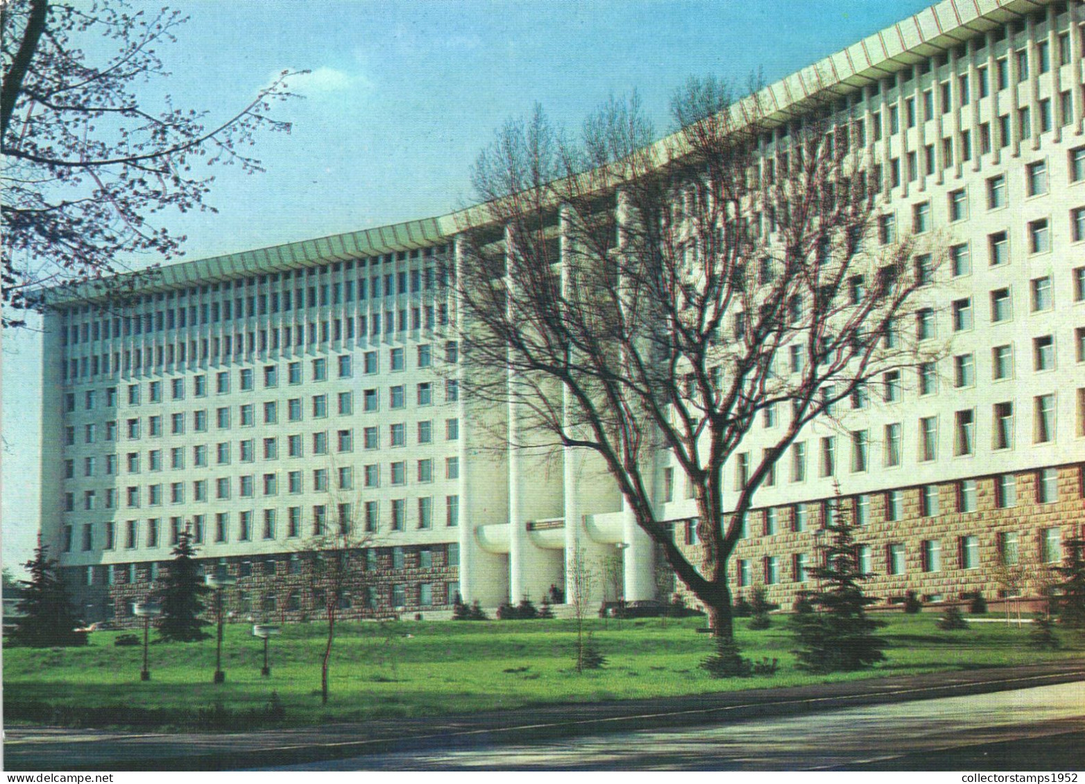 CHISINAU, PARLAMENT, ARCHITECTURE, PARK, MOLDOVA - Moldavie