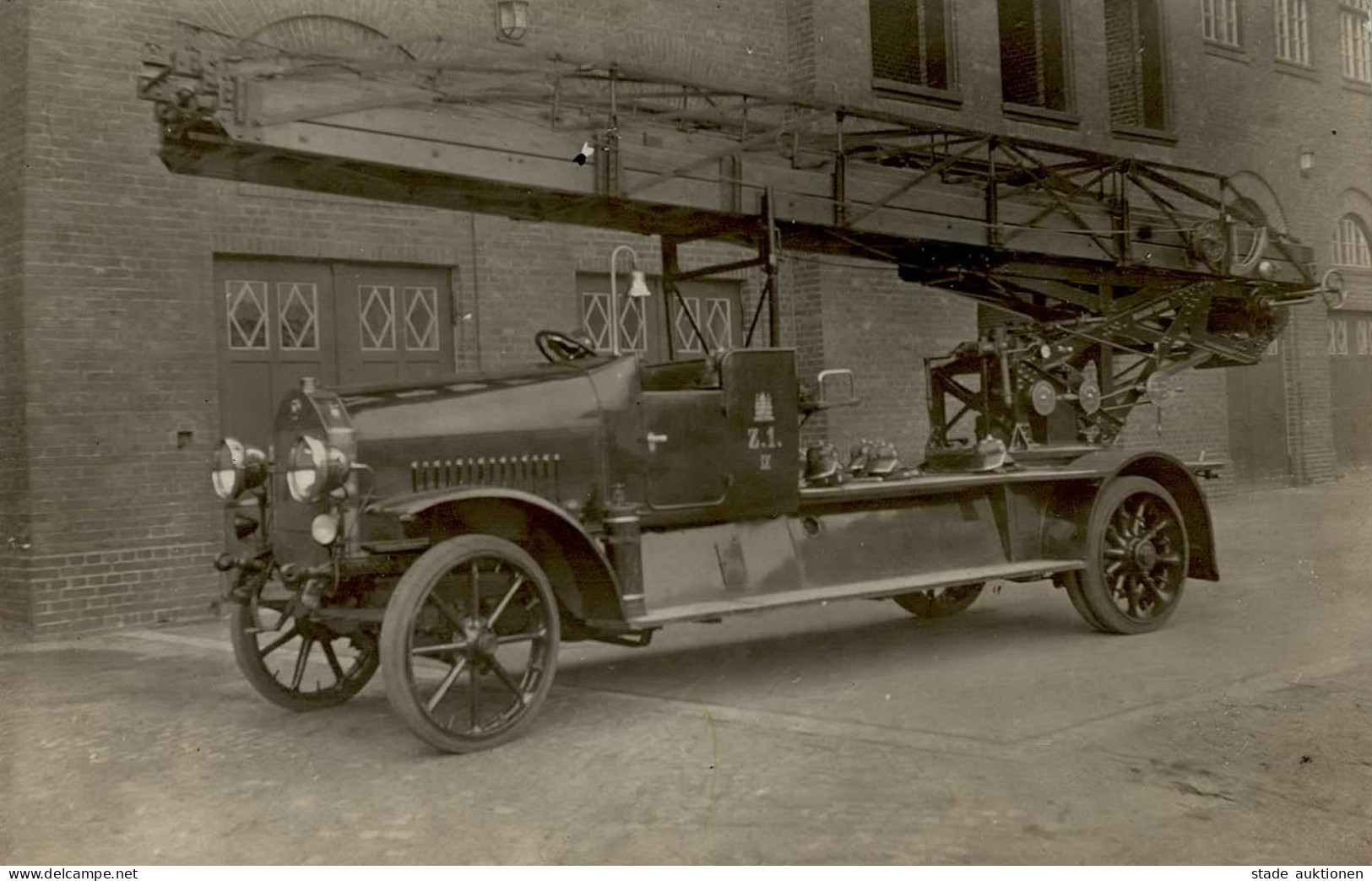 Feuerwehr Feuerwehrauto Foto-AK I-II Pompiers - Firemen