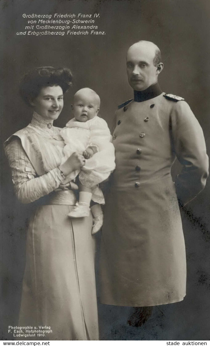 Adel Mecklenburg Großherzog Friedrich Franz IV. Mit Großherzogin Alexandra Und Erbgroßherzog Friedrich Franz Foto-AK I-I - Familles Royales