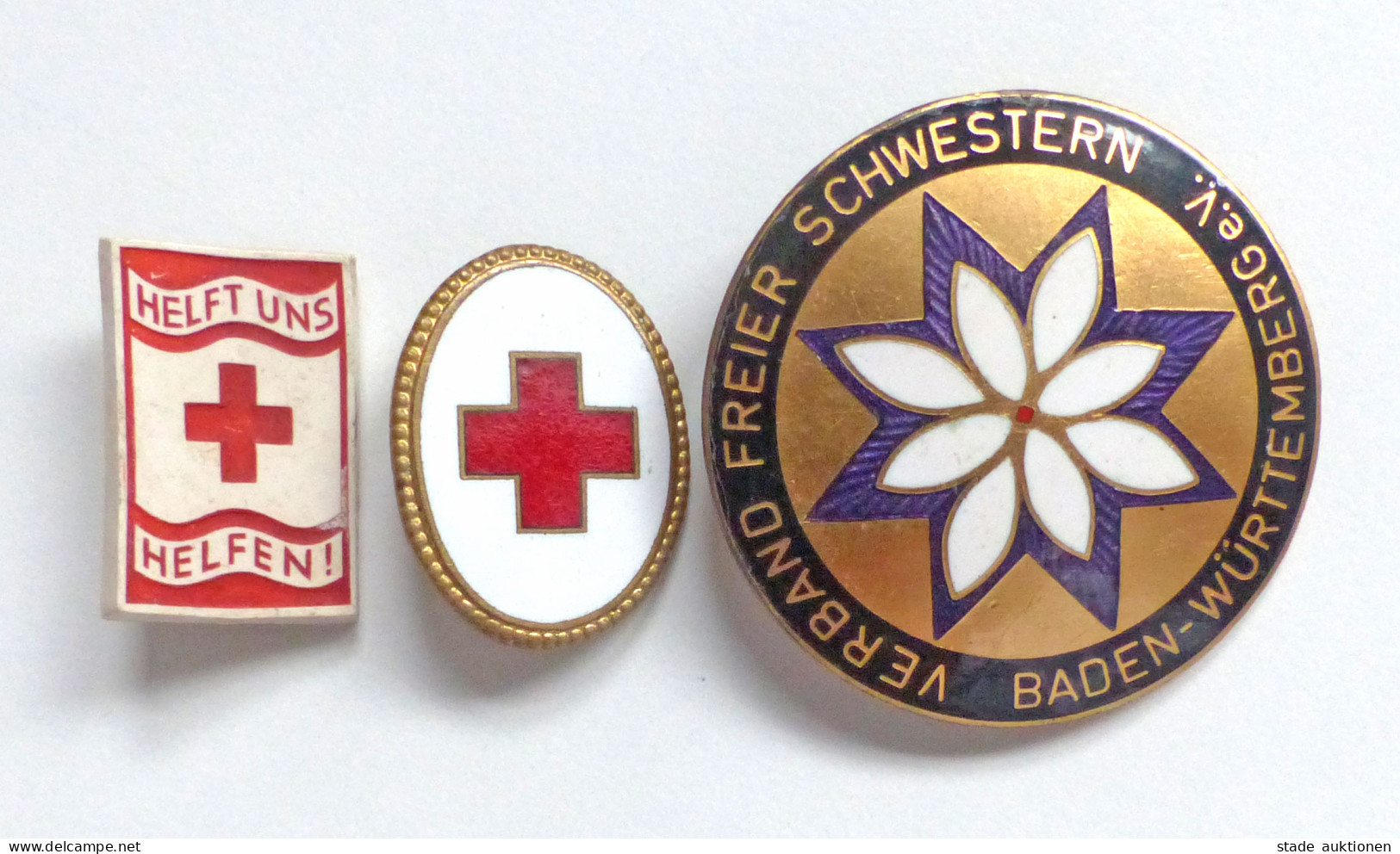 WK II Orden Dienst-Brosche Verband Freier Schwestern, Mützen-Abzeichen Rotes Kreuz Und Spenden-Abzeichen Rotes Kreuz I-I - War 1939-45