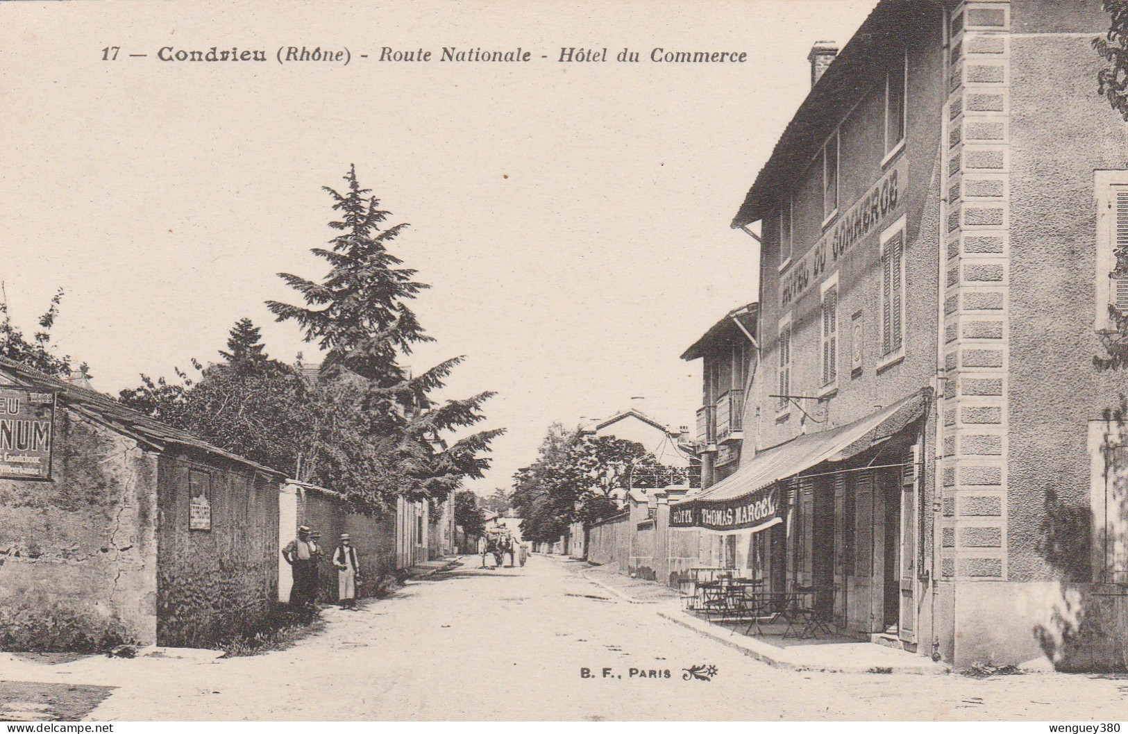 69 CONDRIEU     Route Nationale  -Hôtel Du Commerce    TB PLAN.     Env. 1920.     RARE - Condrieu