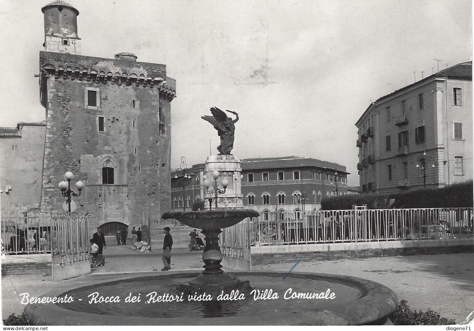 Benevento Rocca Dei Rettori Vista Dalla Villa Communale GF 1975 Animata - Benevento
