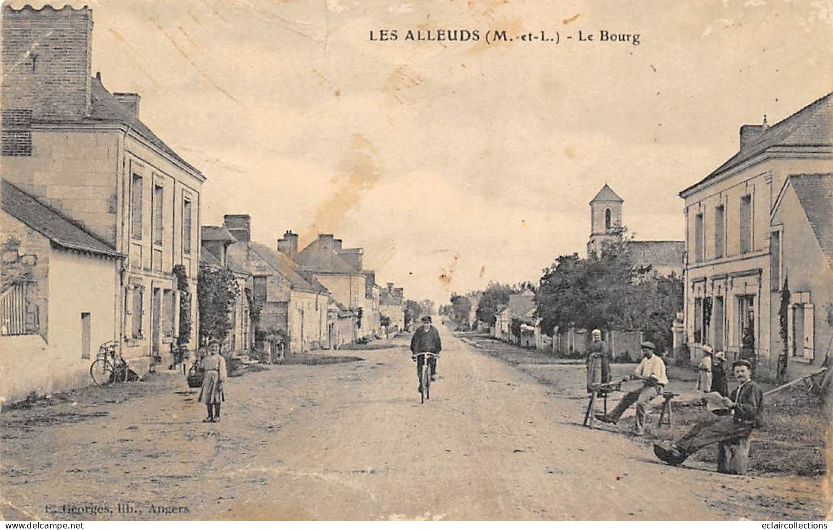 Les Alleuds      49        Le Bourg        (Voir Scan) - Sonstige & Ohne Zuordnung