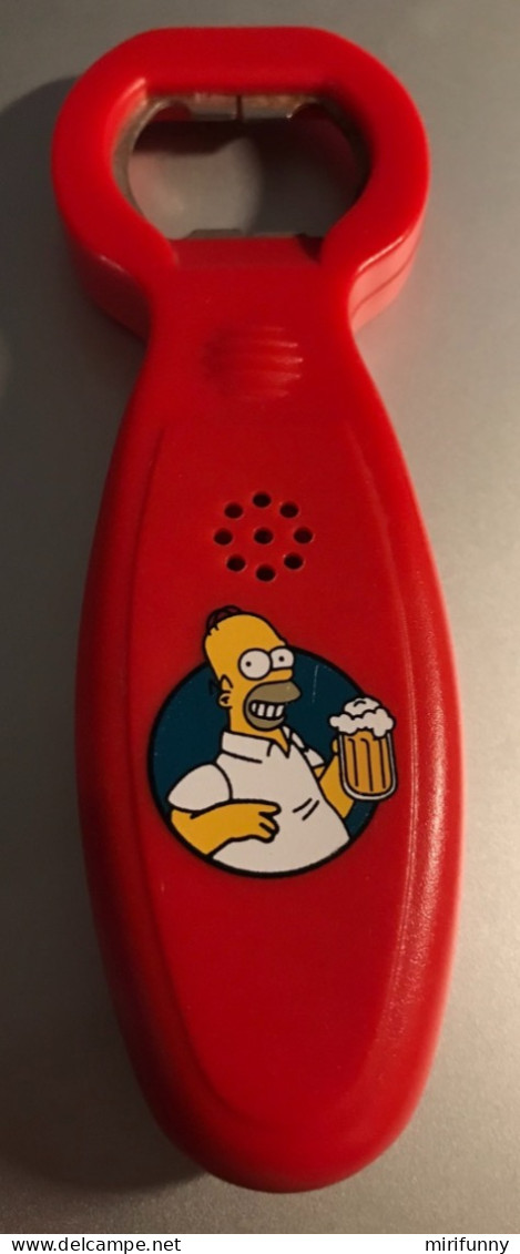 DECAPSULEUR SIMPSON PARLANT AVEC PAROLES "HUMM BEER OH YES "ACTIVE LORSQUE L ON DECAPSULE UNE BOUTEILLE DE BIERE - Bottle Openers