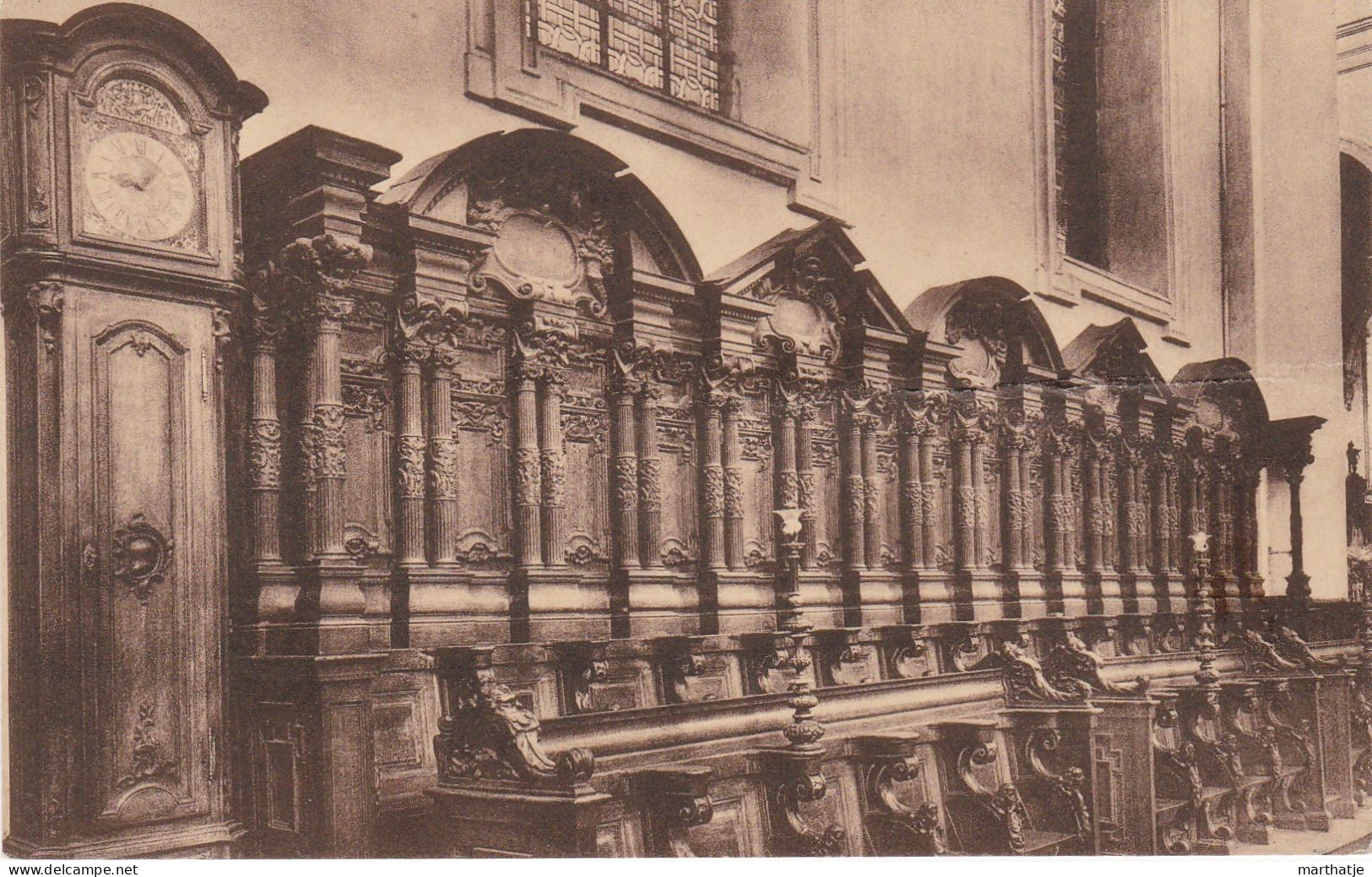 Ninove - Parochiale Kerk : Een Kant Van Het Koorgestoelte Van Vóór 1636. Eglise Paroissiale : Vue Latérale Des Stalles … - Ninove