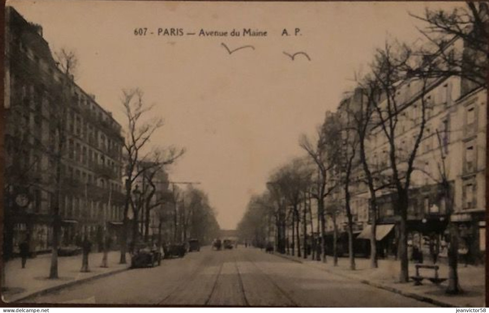 607  Paris  Avenue Du Maine - Paris (14)