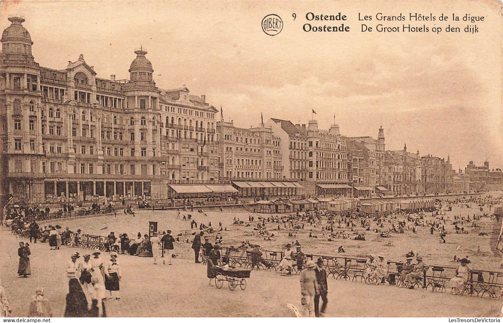 BELGIQUE - Ostende - Les Grands Hôtels De La Digue - Plage - Animé - Carte Postale Ancienne - Oostende