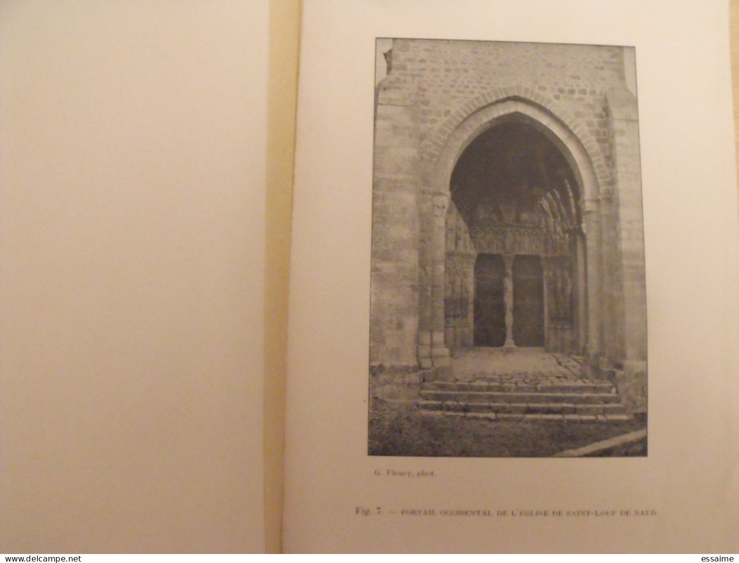 revue historique et archéologique du Maine. année 1903, 1er semestre (3 livraisons). tome LIII. Mamers, Le Mans