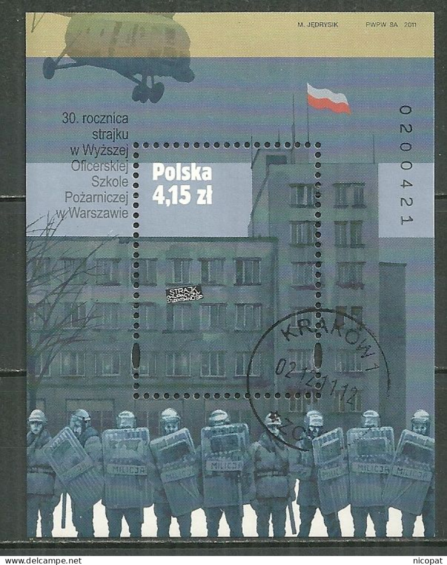 POLAND Oblitéré Bloc 195 Grève De La Haute école Militaire Du Service D'incendie De Varsovie Pompier - Used Stamps