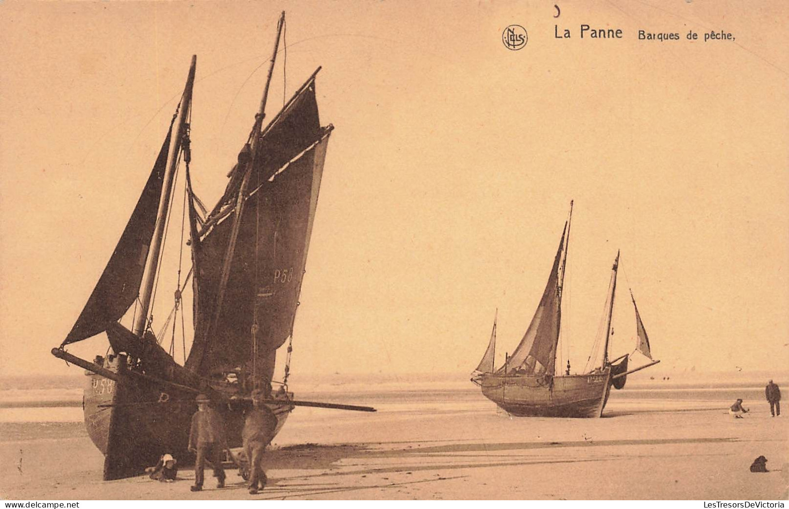 BELGIQUE - La Panne - Barques De Pêche - Carte Postale Ancienne - De Panne